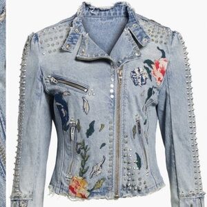 BLANK NYC 
Denim Jacket